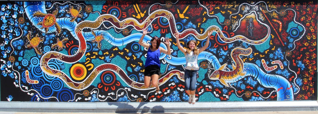 Chern'ee Paints a Local Dreamtime Story with Bundaberg Police
