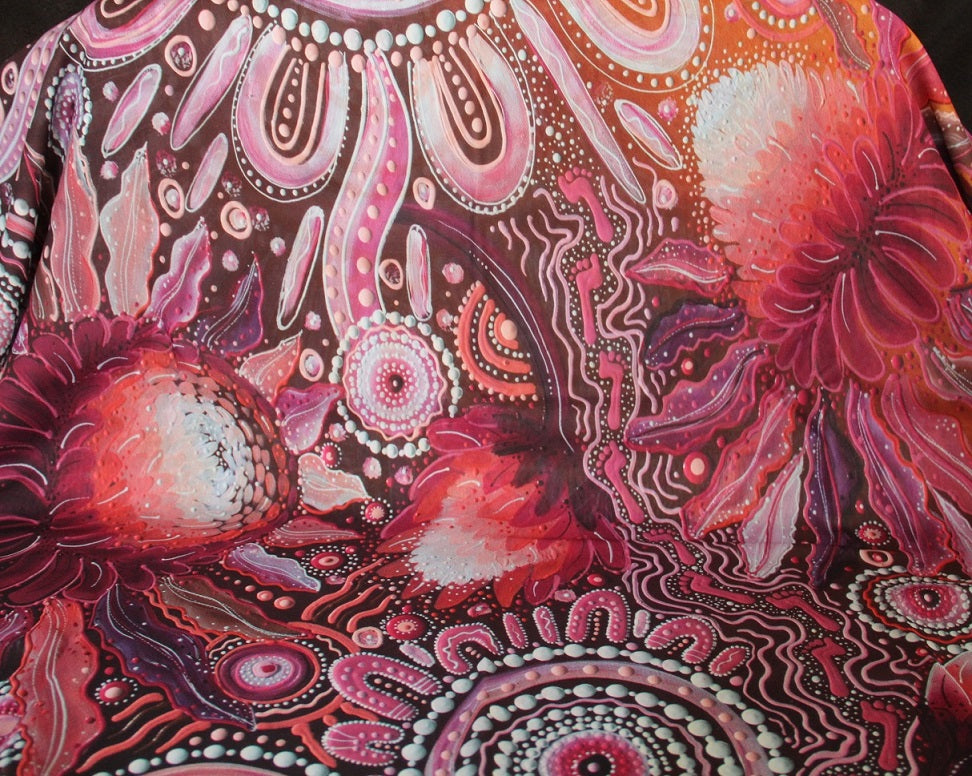Bush Medicine - Munangu Mirrithin 100% Pure Silk Aboriginal Scarf 1